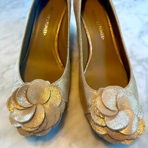 Donald J. Pliner Champagne Gold Wedge Heels with Floral Detail size 7.5